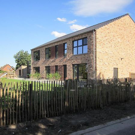 De Hoog Velden vakantiewoning NeerNeerpelt Buitenkant foto