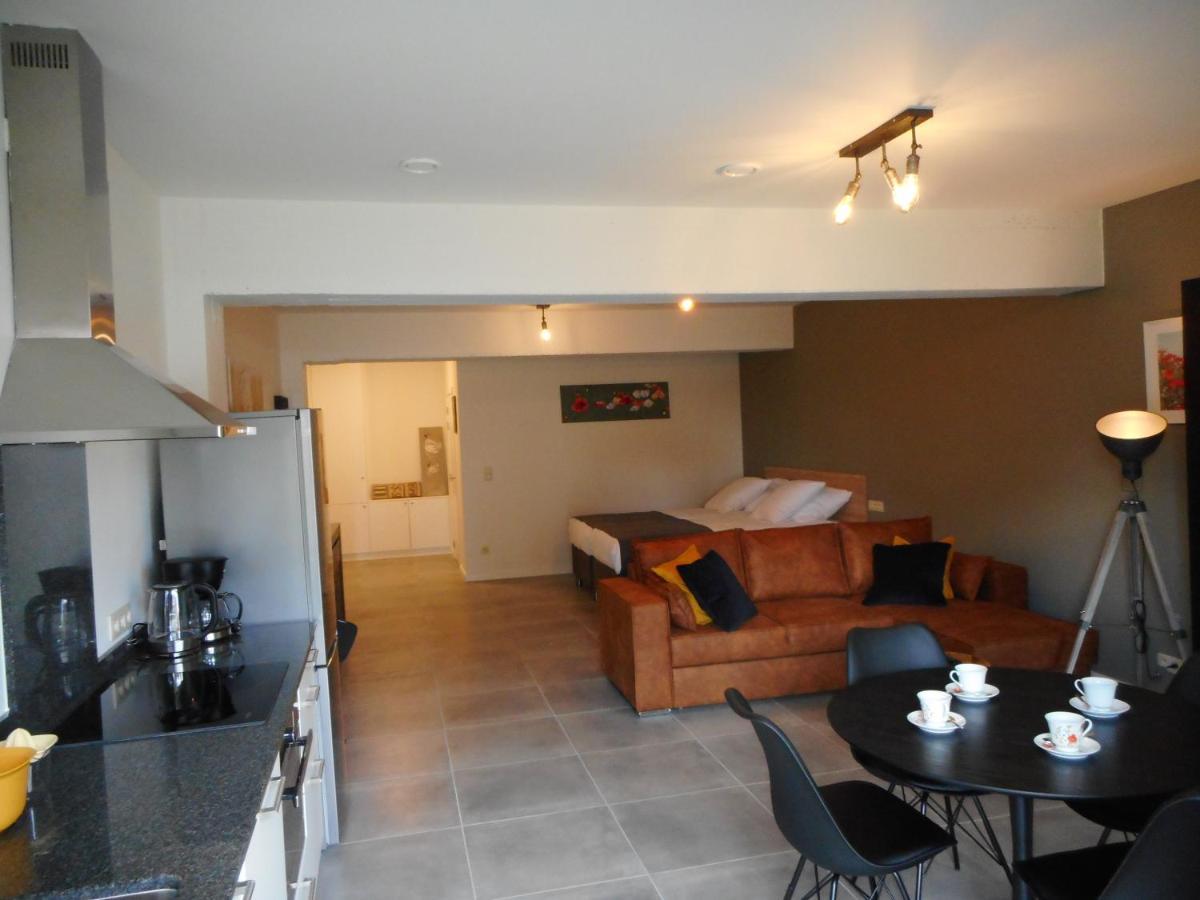De Hoog Velden vakantiewoning NeerNeerpelt Buitenkant foto