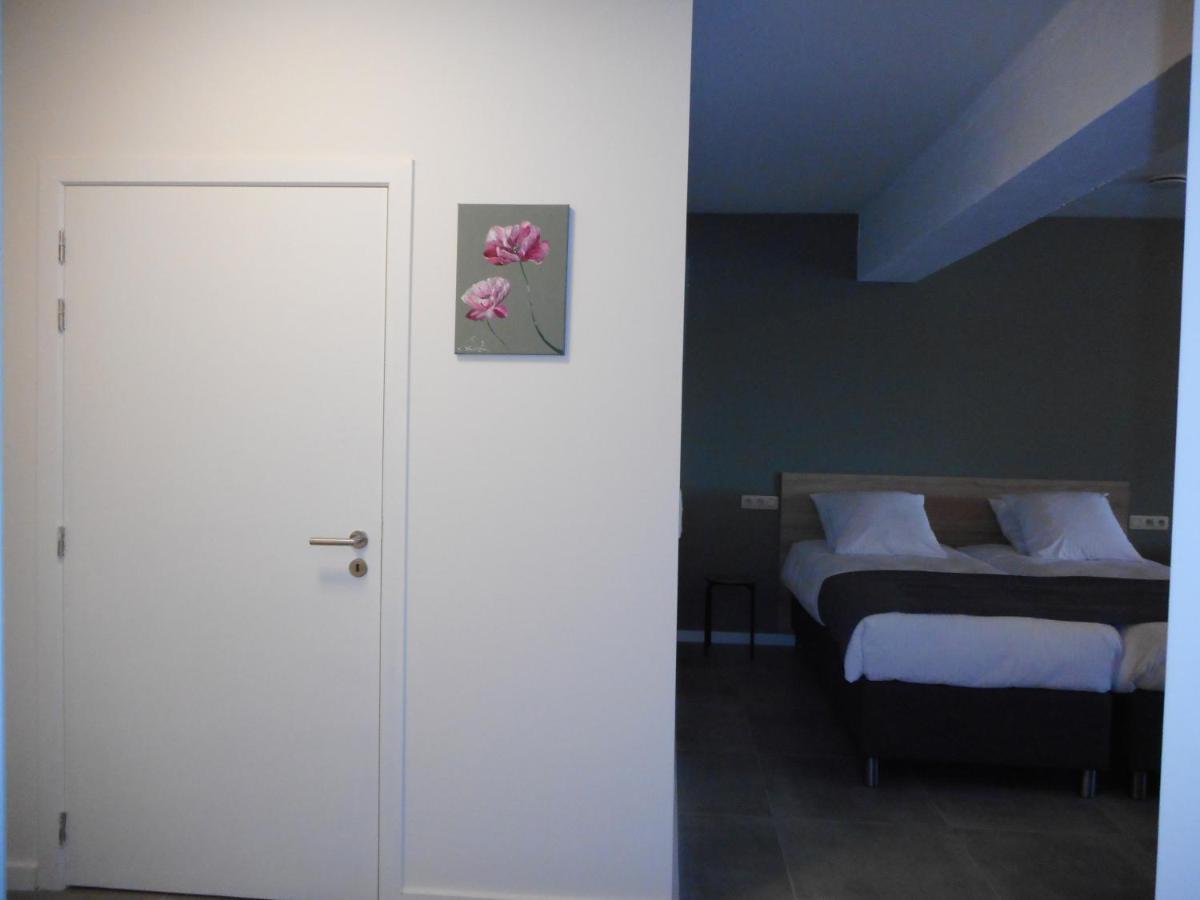De Hoog Velden vakantiewoning NeerNeerpelt Buitenkant foto