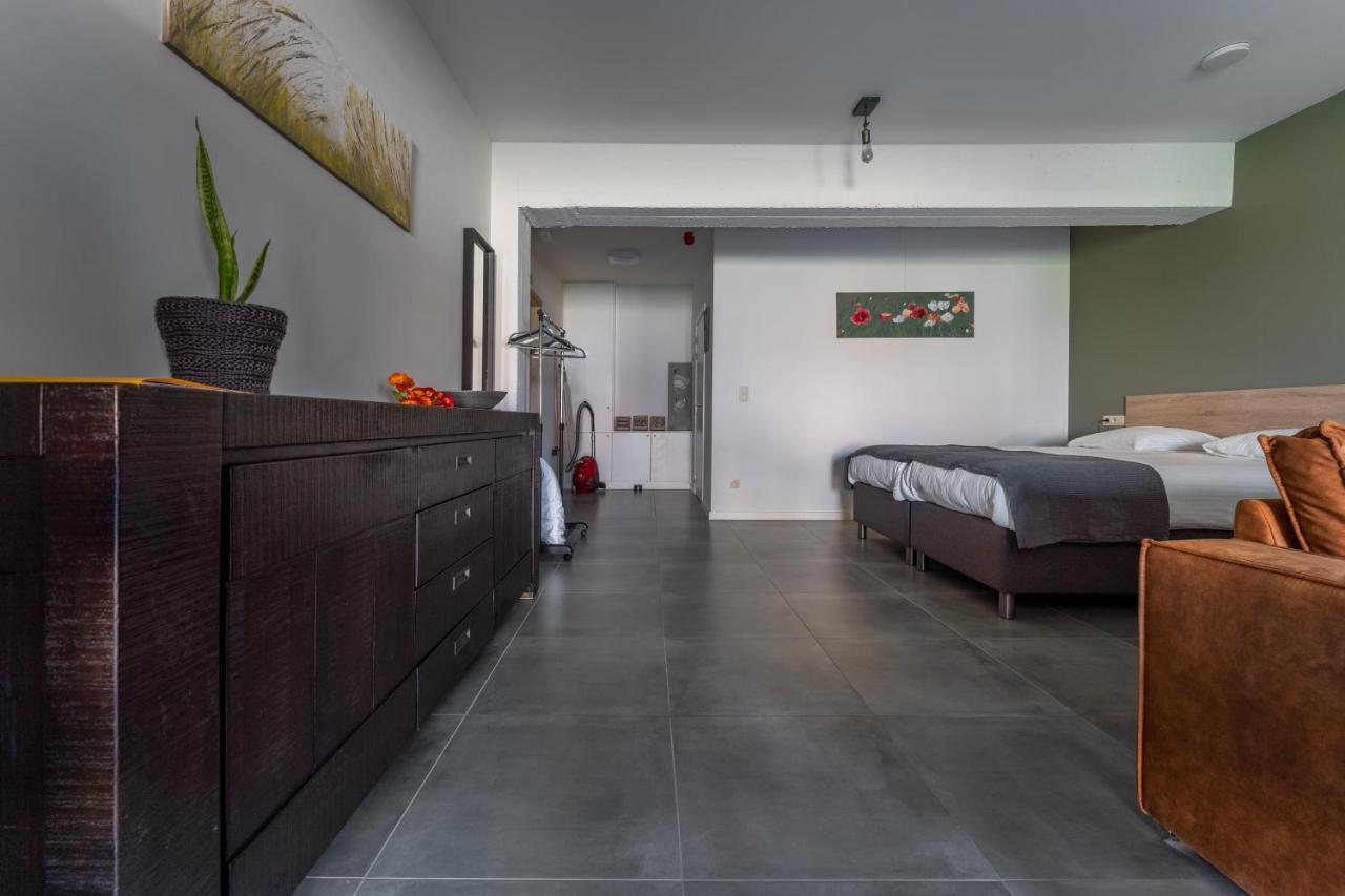 De Hoog Velden vakantiewoning NeerNeerpelt Buitenkant foto